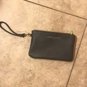 Charging Purse